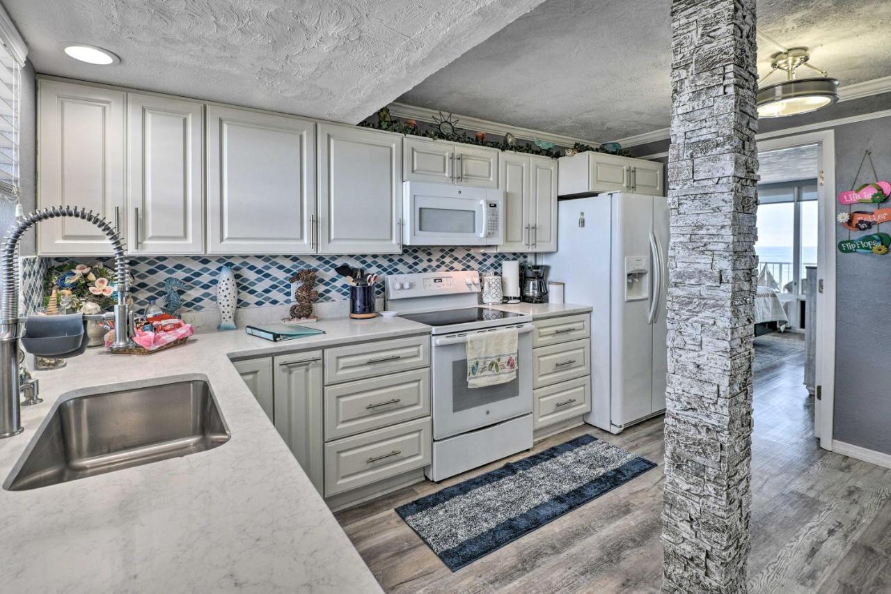 Bright Daytona Beach Condo With Community Pool! 외부 사진